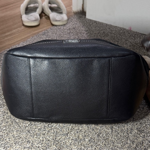 Coach Signature Park Carrie Tote Bag - Picture 7 of 15